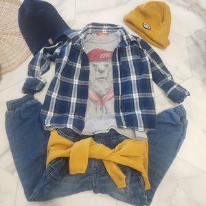 [ Old Navy] boys size XS( 5) gray long sleeve shirt w/ bear 🐻 in" epic" hat 🧢